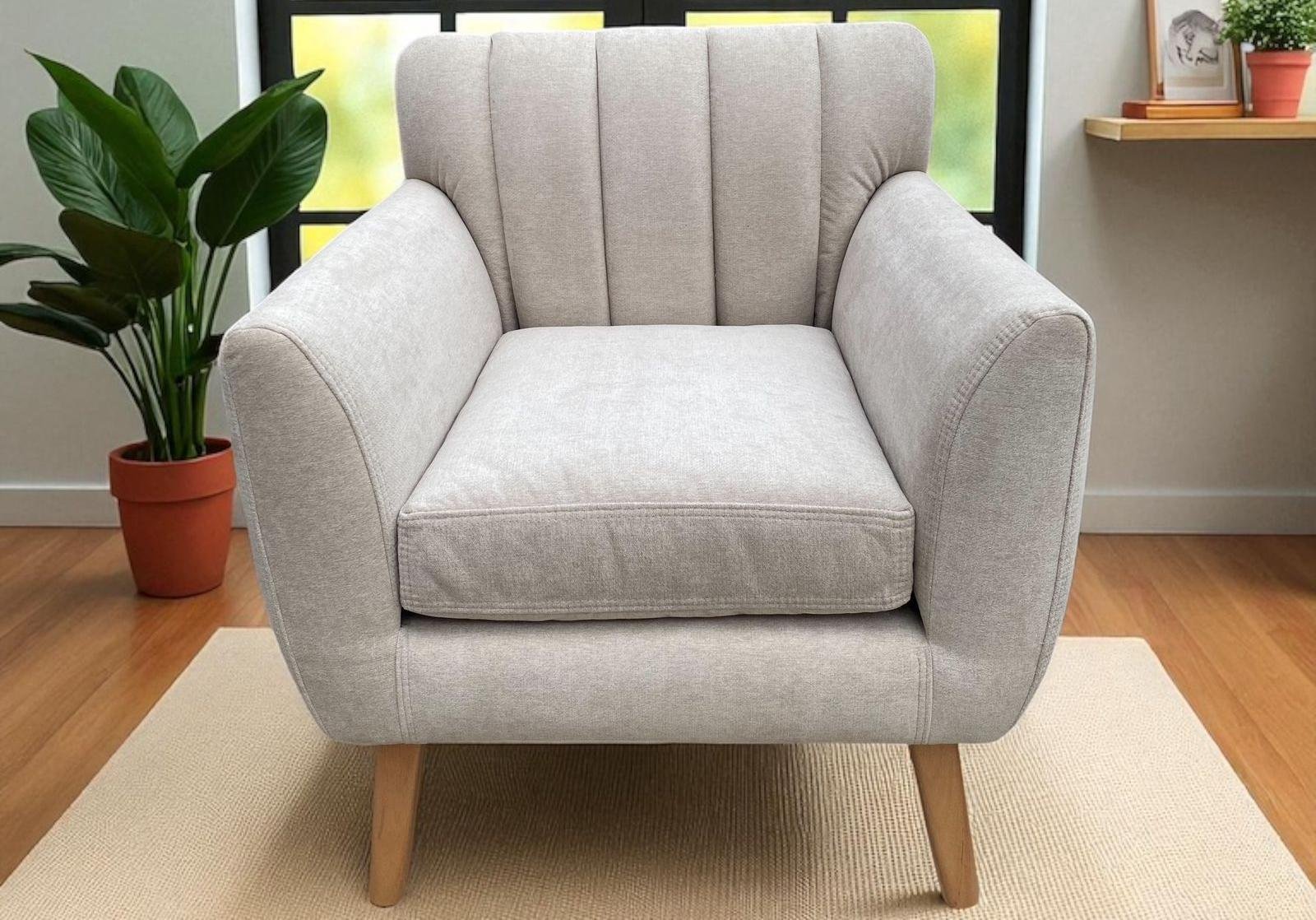 CATÁLOGO DE SALAS MADERMODA.pdf-image-084 Poltrona Modelo Canaleado – 75x70cm - Image 1