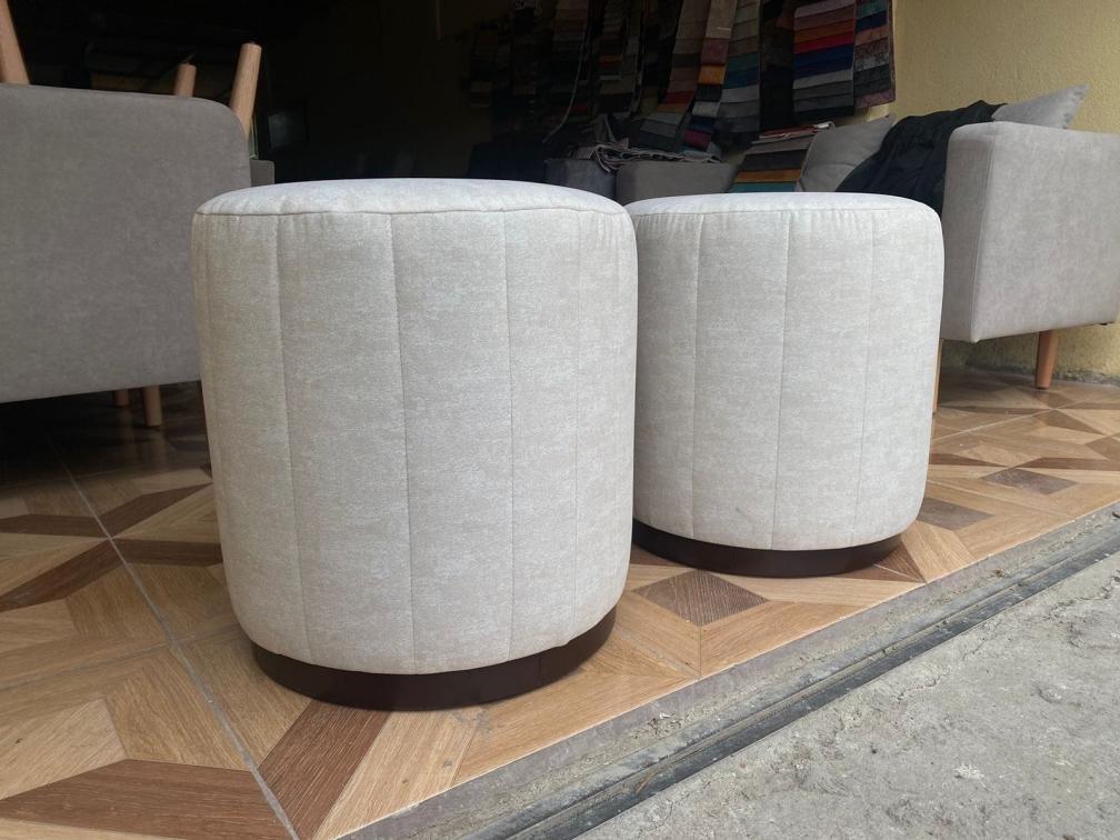 Muebles Madermoda.pdf-image-072 Puffs Redondos - Image 1