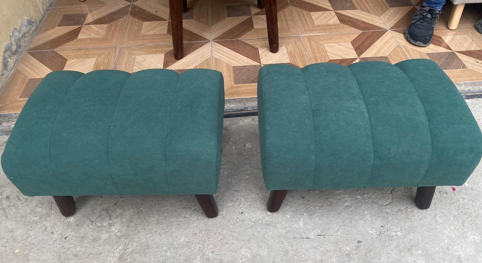 Muebles Madermoda.pdf-image-076 Puff Canaleado - Image 1